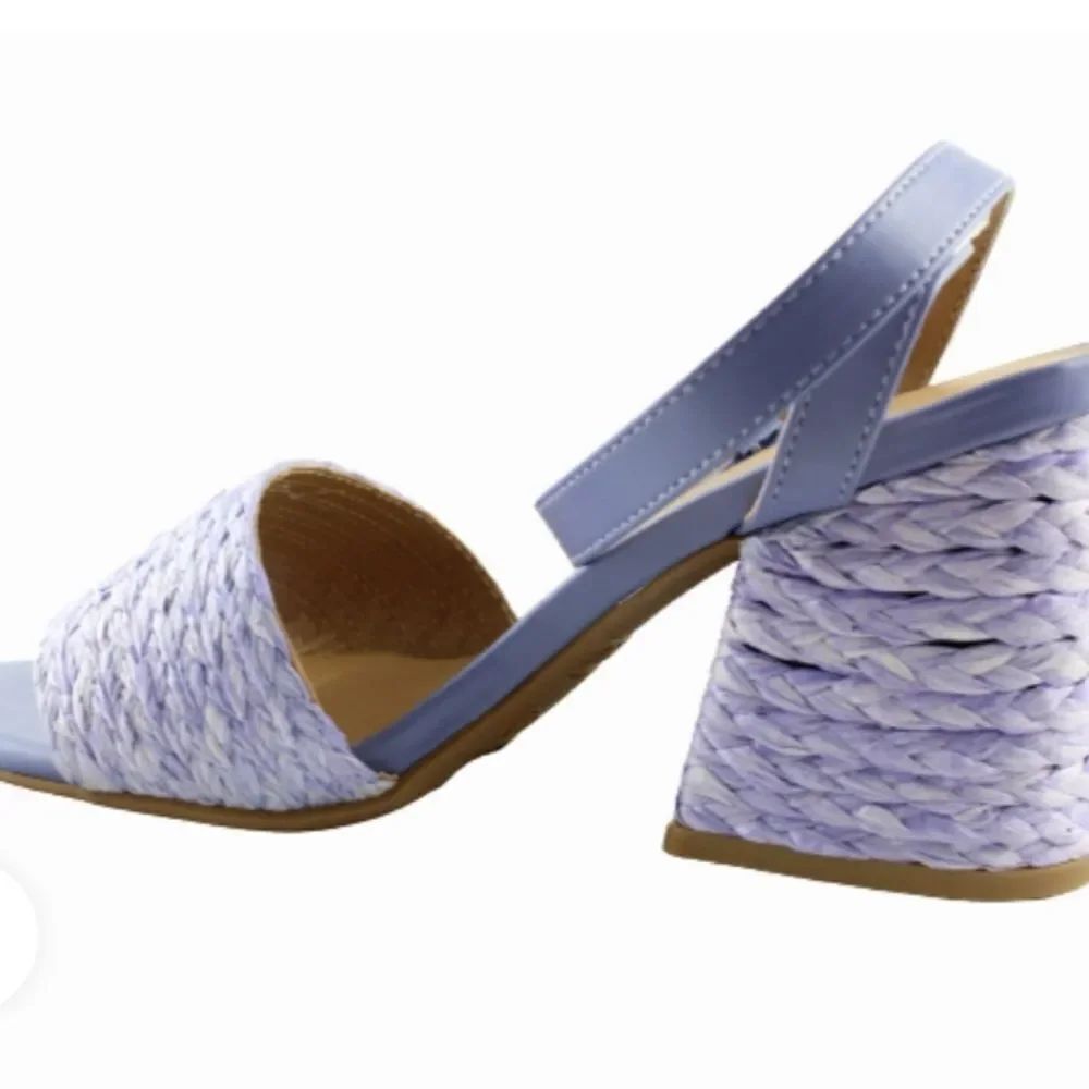 BRAND NEW BAMBOO MADDY-02 RAFFIAâBLOCK HEEL BRAIDED STRAP SANDAL